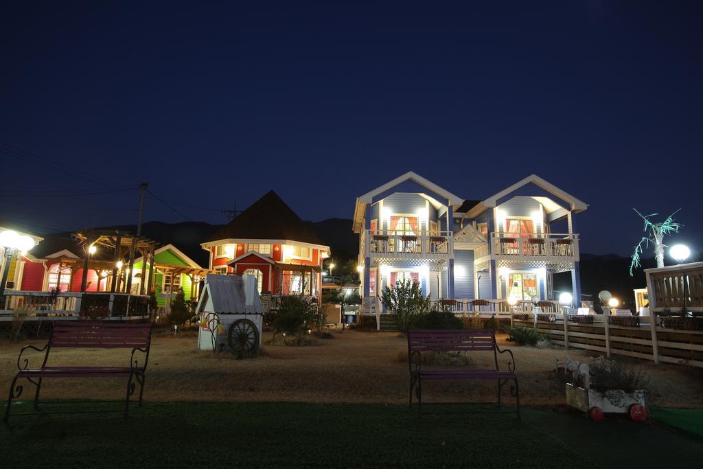 גייאונגג'ו Polaris Tourist Pension מראה חיצוני תמונה